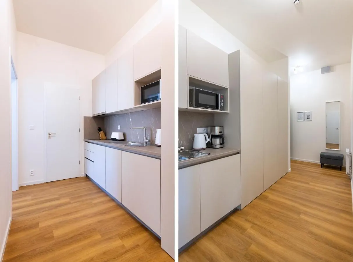 Hidden Art Boutique Residence By Dwellfort Praga 4*,