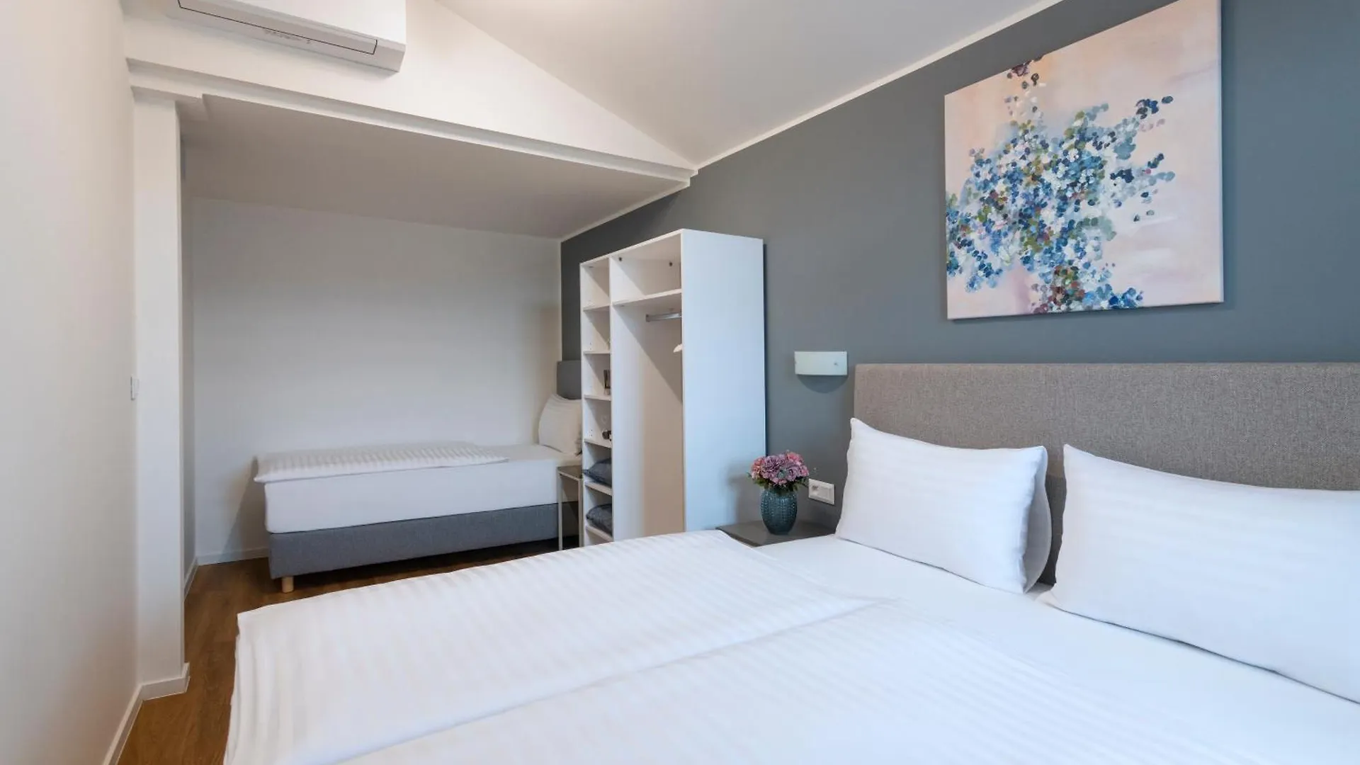 Hidden Art Boutique Residence By Dwellfort Prague Aparthotel